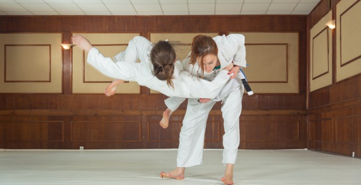 Man Picked With Wrong 13-Year-Old, Gets Beaten Using Jiu Jitsu Skills