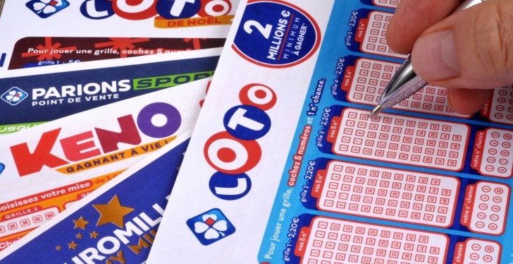 Woman Wins big After Pulling Lotto Ticket From The Trash