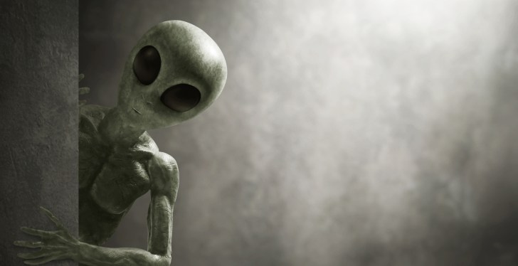 Are There Aliens On The Moon One Man Swears The Government Is Hiding Them