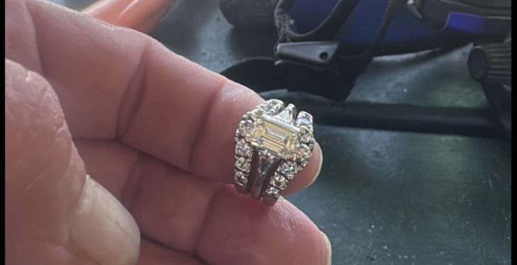 Diver Find A Century Old Wedding Ring