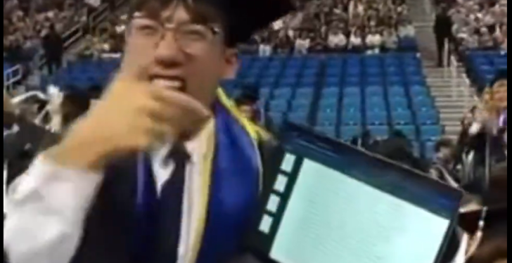 Graduate Shamelessly Shows Off The ChatGPT Text That Earned His Degree For Him