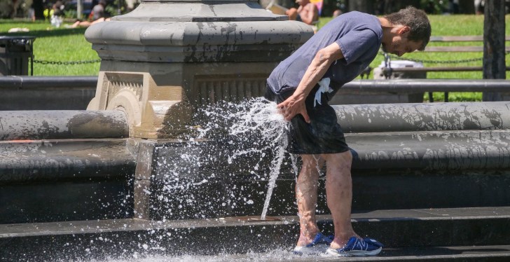 It's So Hot In America The Roads Are Literally Buckling