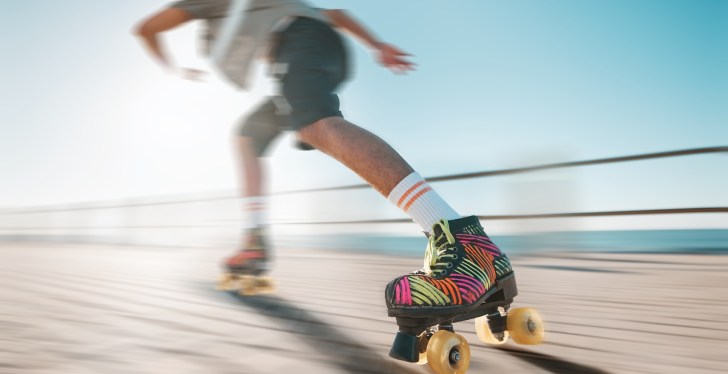 Rollerblading Crook Robs Gas Station Then Flees On Skates