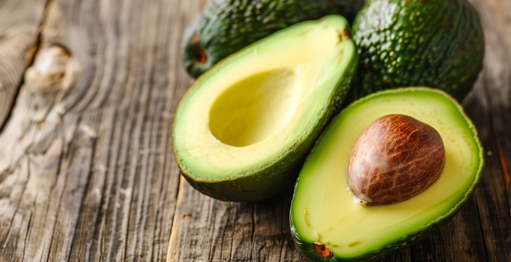 Walmart Customer Calls The Cops After Store Charges Him $1300 For Avocados