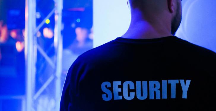 Brawl Breaks Out At Restaurant, Leading To Bouncers Stomping On Customers