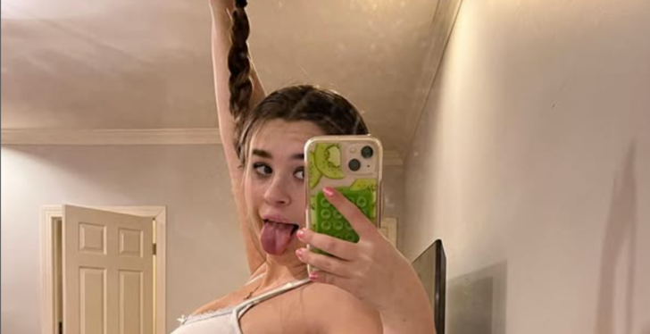 Model Discovers Mold Growing In Her Lungs After Smoking Just Once