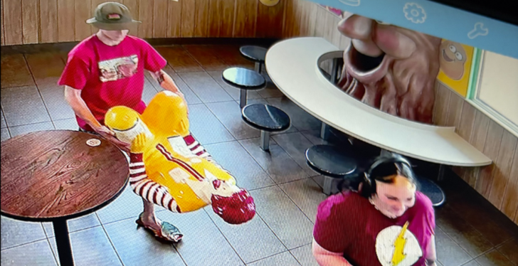 Ronald McDonald's Statue Stolen From McDonald's In Broad Daylight