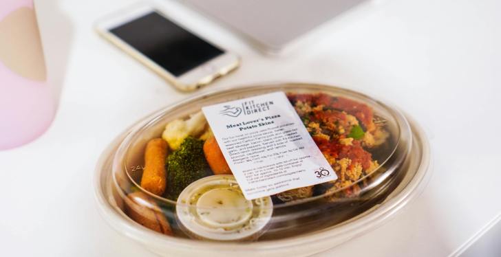 Single Women Are Stealing Men's Lunches To Get Asked Out On A Date