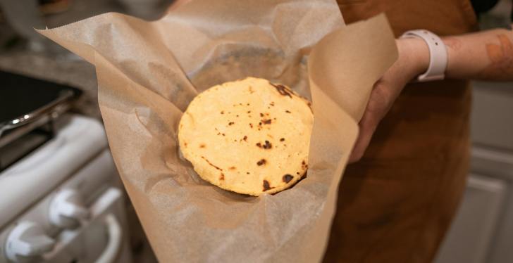 Teen Goes Viral For Bringing 200 Tortillas On Flight