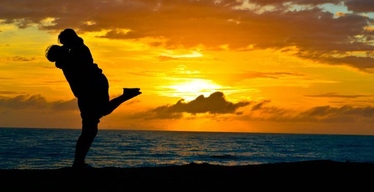 Man Surprised To Find Casual Hookup Turned Their Date Into A Published Poem