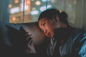 Woman Signs Up For Anti-Loneliness Club, Gets Ghosted At First Meeting